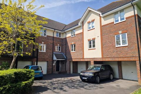 2 bedroom apartment for sale, Station Road, Netley Abbey, Southampton