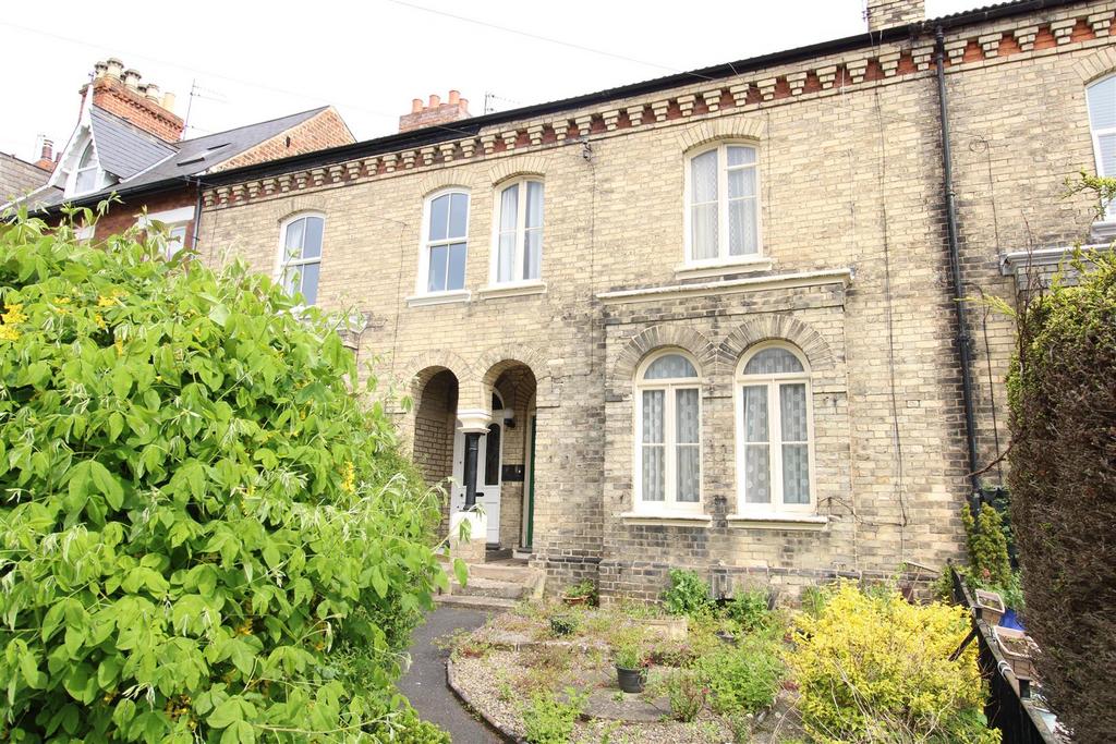 Pierremont Crescent, Darlington 5 bed townhouse for sale £280,000