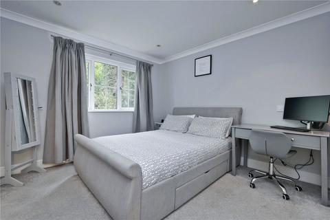 3 bedroom end of terrace house for sale, Brooklands Lane, Weybridge, Surrey, KT13