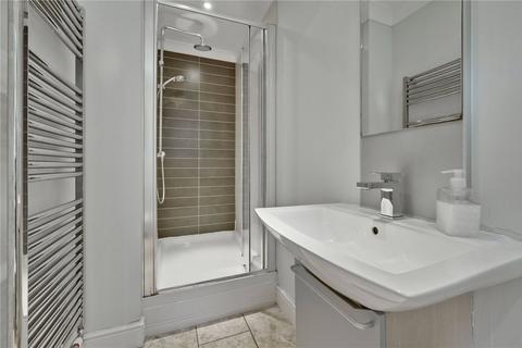 42 Brooklands Lane, Weybridge, KT13 8UX