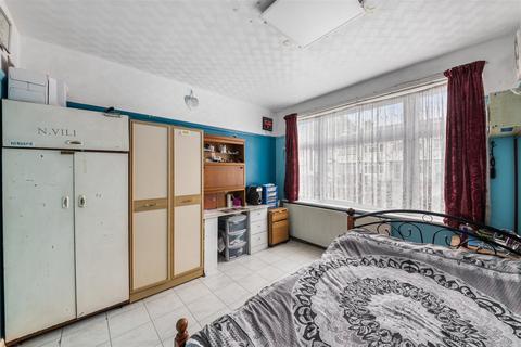 9 Kingsbridge Crescent, Southall, UB1 2DL