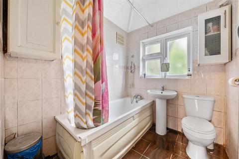 9 Kingsbridge Crescent, Southall, UB1 2DL