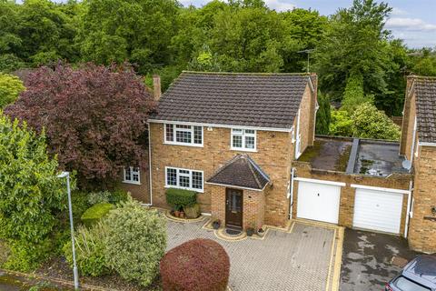 4 bedroom detached house for sale, Merlewood Close, High Wycombe HP11