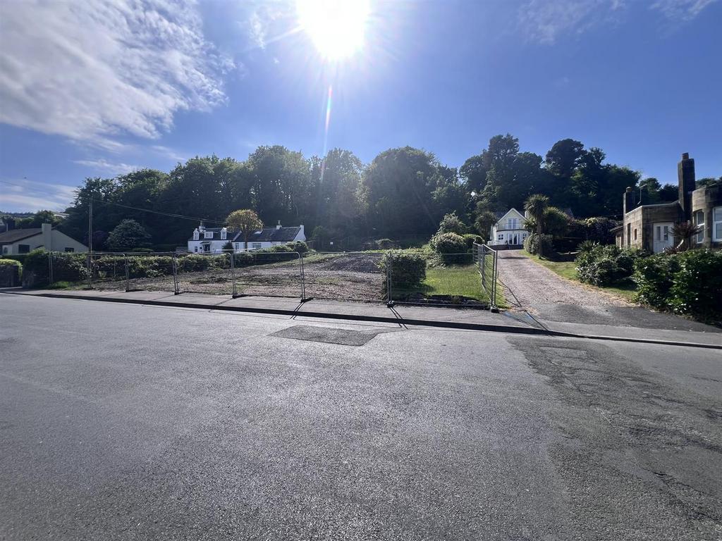 Looking towards the site