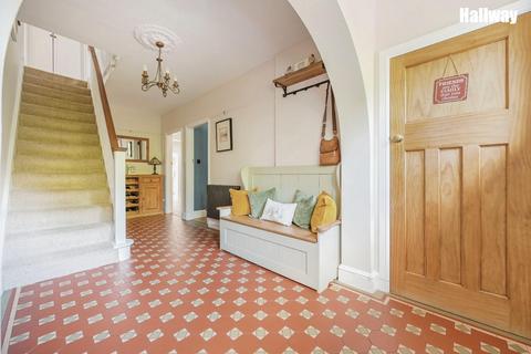 105 Upper Gungate, Tamworth, B79 8AX