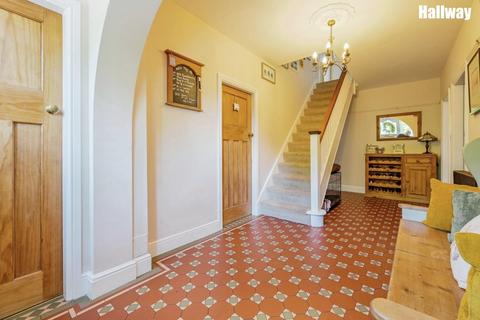 105 Upper Gungate, Tamworth, B79 8AX
