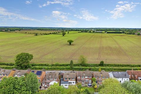 4 bedroom detached house for sale, CHAIN FREE: Tanners Way, Hunsdon