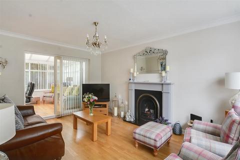 3 bedroom detached house for sale, Oakwood Drive, Nottingham