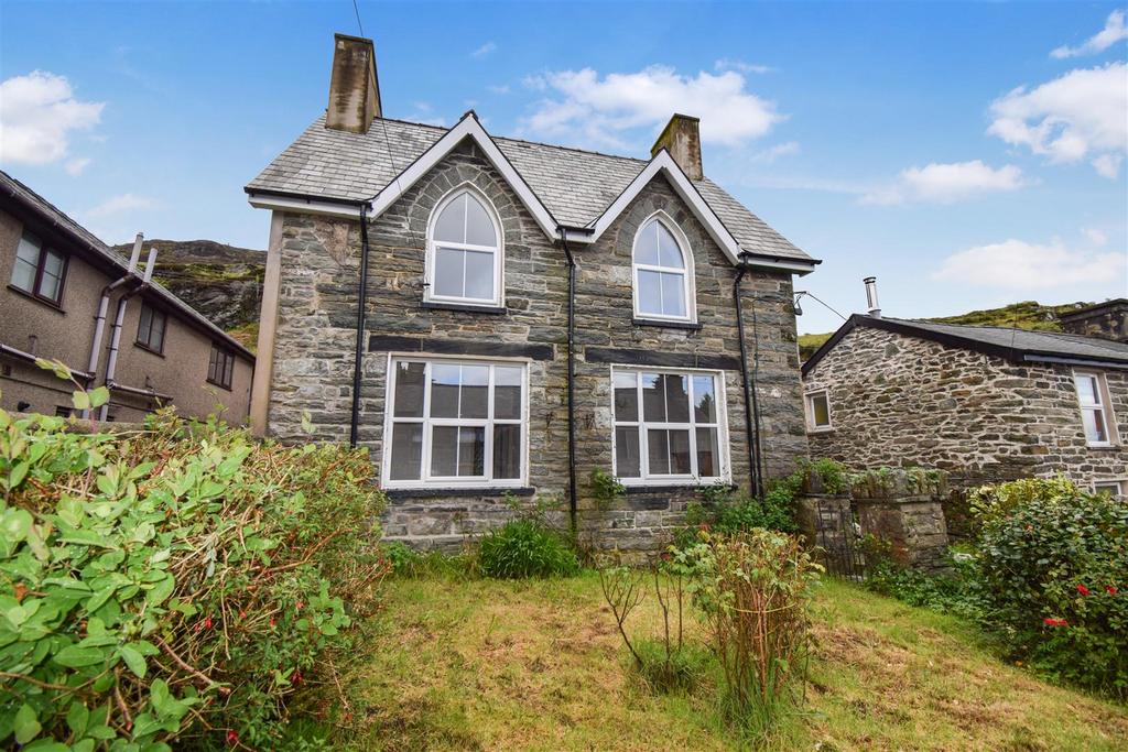 Manod Road, Blaenau Ffestiniog 4 bed detached house for sale - £189,000