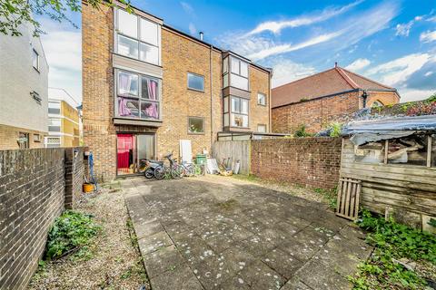 3 bedroom house for sale, Bugle Street, Southampton SO14