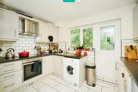 3 bedroom block of apartments to rent, Lockett Gardens, Salford, M3 6BJ