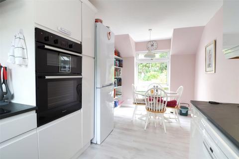 25 Saltmer Close, Ilfracombe, EX34 8LY