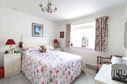 25 Saltmer Close, Ilfracombe, EX34 8LY