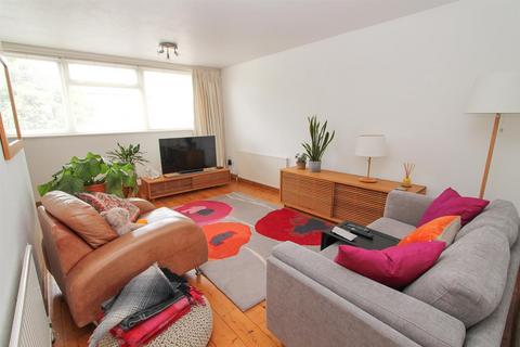 33 Park Road, Wallington, SM6 8AA