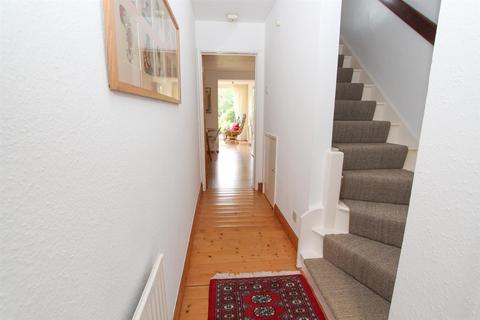 33 Park Road, Wallington, SM6 8AA