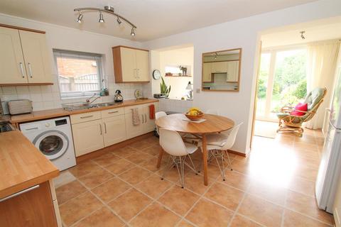 33 Park Road, Wallington, SM6 8AA