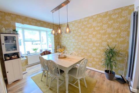 7 Brunel Close, Grimsby, DN32 9FE