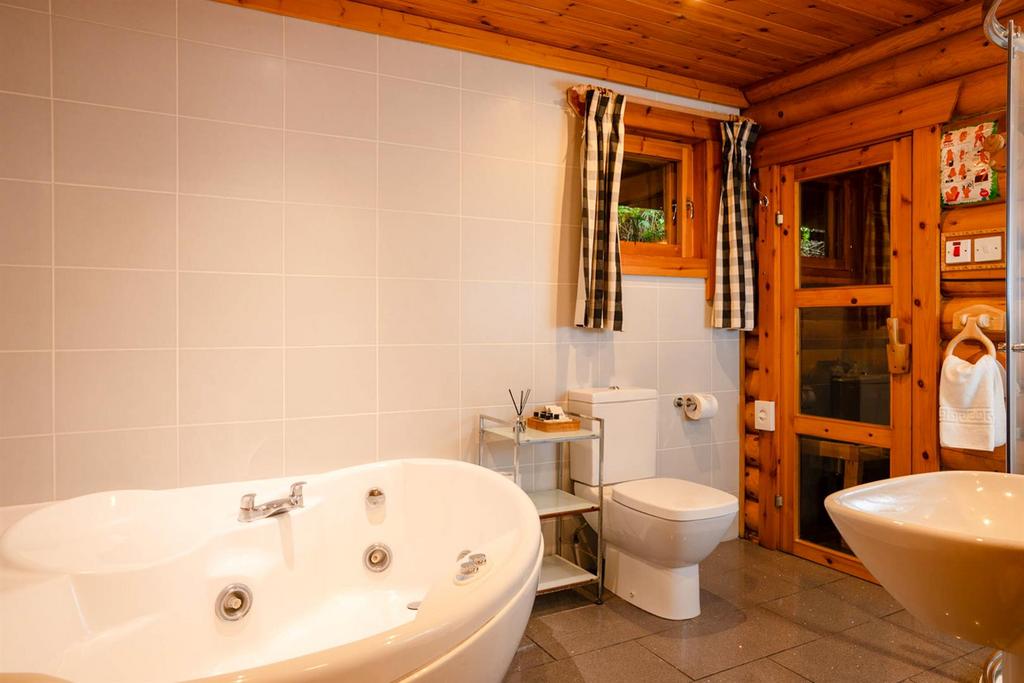 Beaver Creek Lodge-11.png