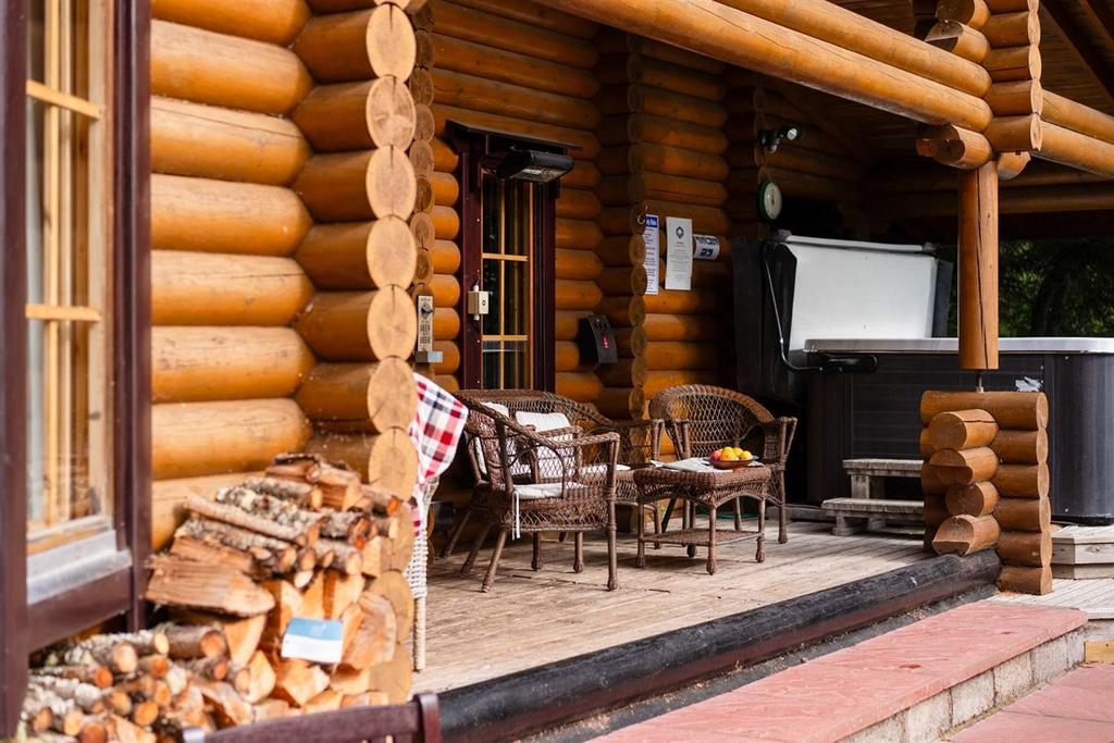 Beaver Creek Lodge-5.png