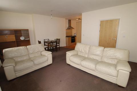 2 bedroom apartment to rent, Calder Court, Halifax centre