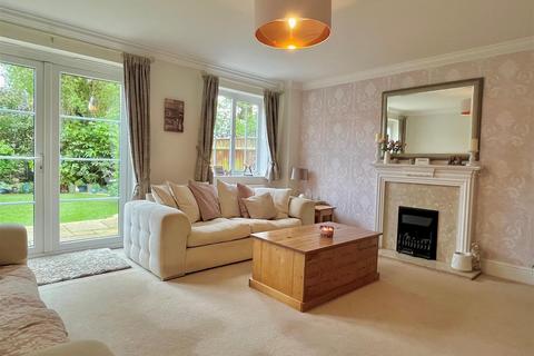 3 bedroom end of terrace house for sale, Thimble Drive, Sutton Coldfield