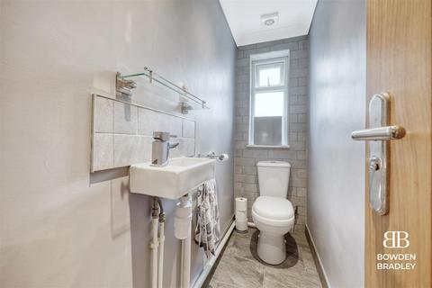 23 Chestnut Grove, Ilford, IG6 3AS