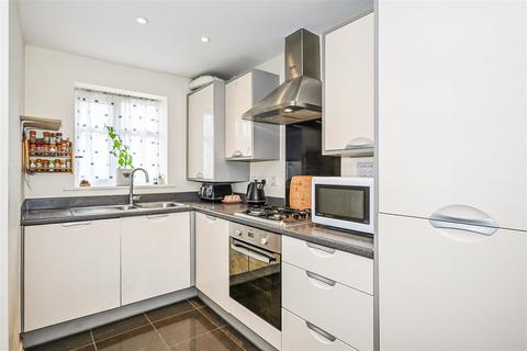 2 bedroom terraced house for sale, Beckless Avenue, Clanfield