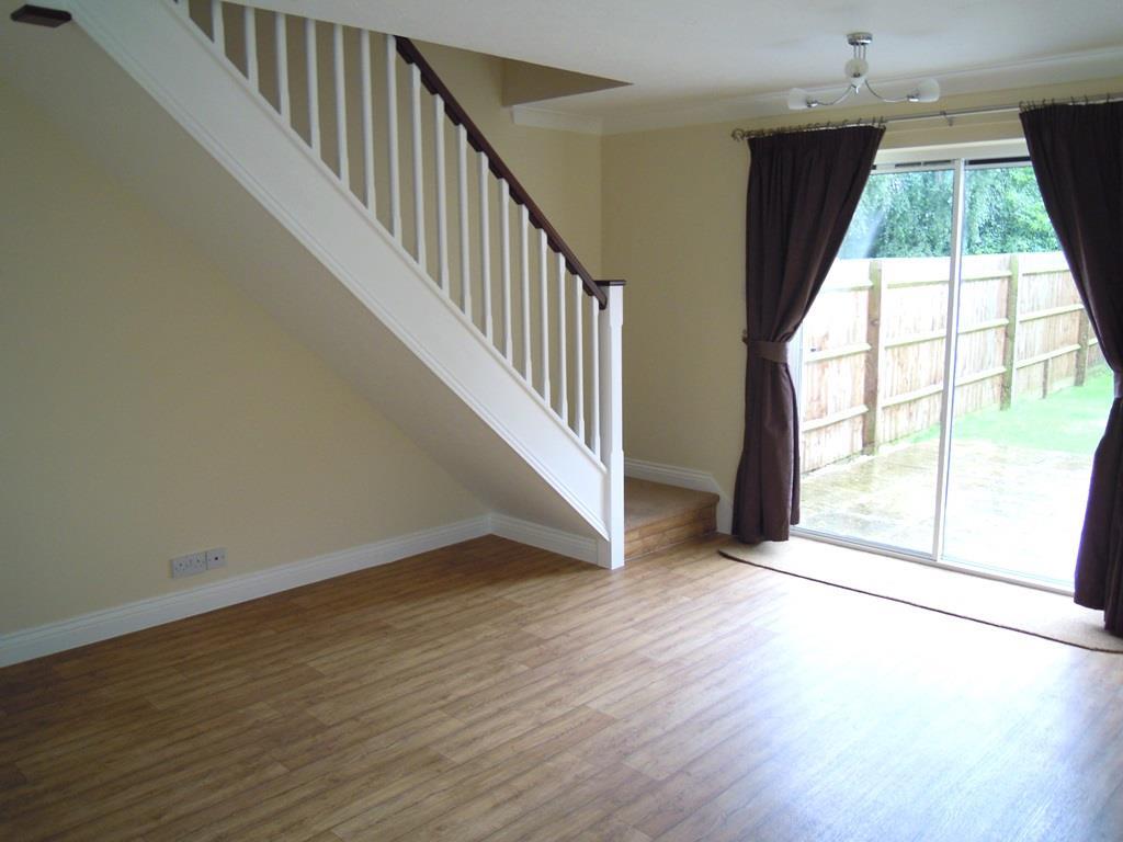 Crocus Mead, Thatcham, Berkshire 2 bed house £1,295 pcm (£299 pw)
