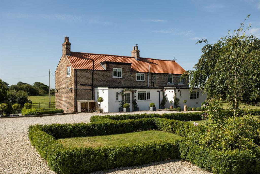 Gunby Hall Cottages - rear