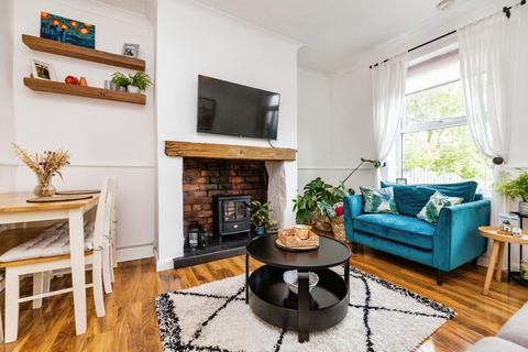 4 Hall View, Chapeltown, Sheffield, S35 2TQ