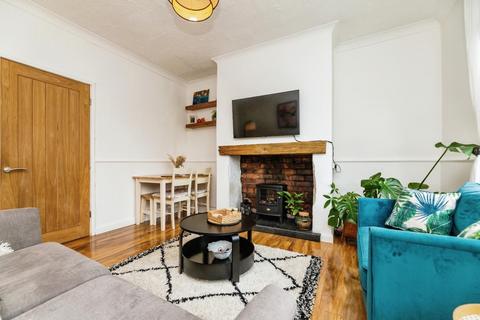 4 Hall View, Chapeltown, Sheffield, S35 2TQ