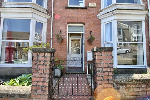 5 bedroom end of terrace house for sale, Hawthorne Avenue, Swansea SA2