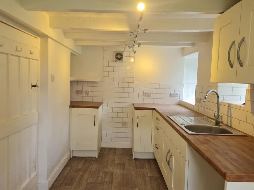 Merry Lane, Clive, Shrewsbury 2 bed detached house to rent £895 pcm