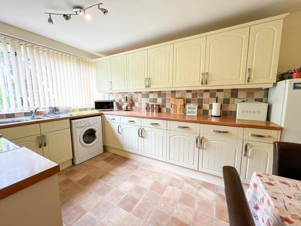 Kitchen/ Breakfast room