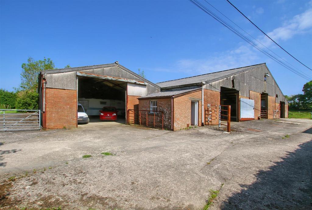 Llwyndafydd, Llandysul 4 bed property with land for sale £570,000
