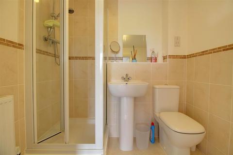 Flat 8, 1 Bloomfield Terrace, Gloucester, GL1 5QR