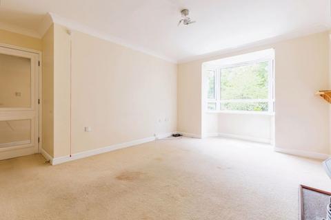 2 bedroom flat for sale, Tregolls Road, Truro TR1