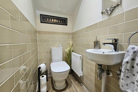 6 Barbon Drive, Mickleover, Derby, DE3 0AW