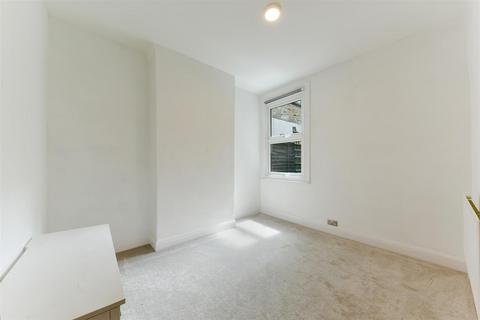1 bedroom flat to rent, Fortescue Road, Colliers Wood SW19