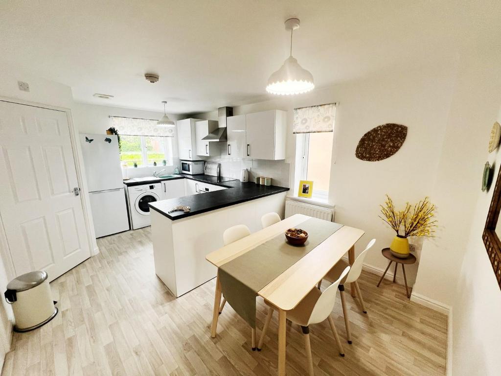 Kitchen/dining area
