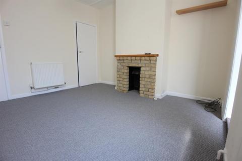 2 bedroom house to rent, Beaconsfield Road
