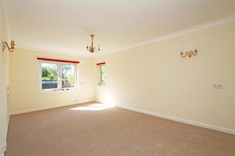 1 bedroom retirement property for sale, Henty Gardens, Chichester