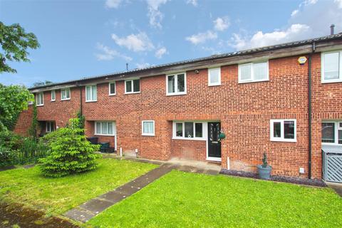 3 bedroom terraced house for sale, Elderbek Close, Cheshunt