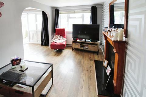 3 bedroom terraced house for sale, Scampton Garth, Bransholme, Hull