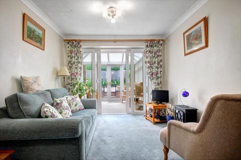 2 bedroom detached bungalow for sale, Hillside Close, Evesham