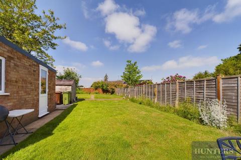 16 Alma Close, Cheltenham, GL51 3NA