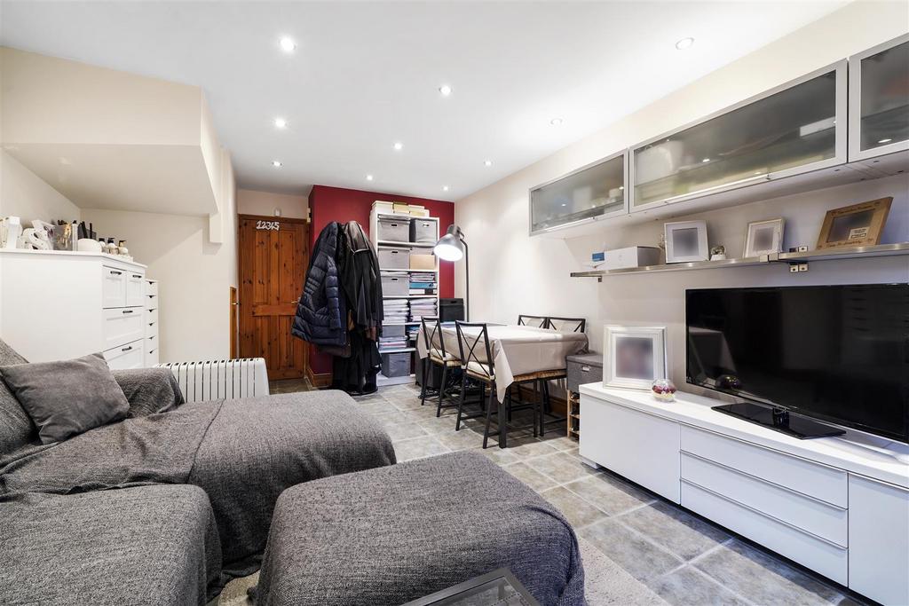 3 Sovereign Grove - Npj VIaq7t Ulf Ei Hod CT6.jpg