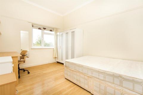 5 bedroom apartment to rent, Parson Street, Hendon
