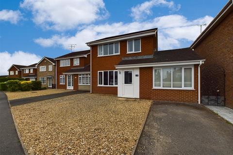 4 bedroom detached house for sale, Buckfield Road, Leominster