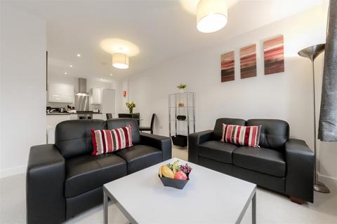 1 bedroom apartment to rent, Sutton Court Road, Sutton SM1